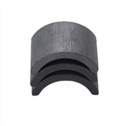 Feritni luk magnet